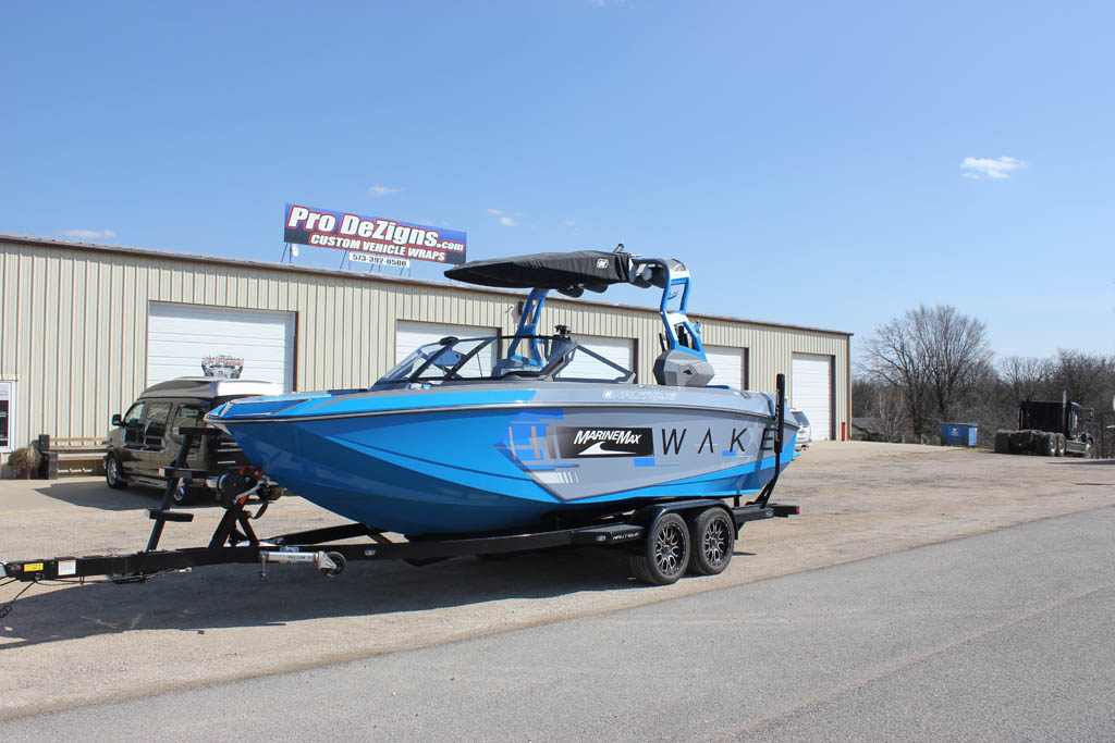 Marine Max Wake Blue