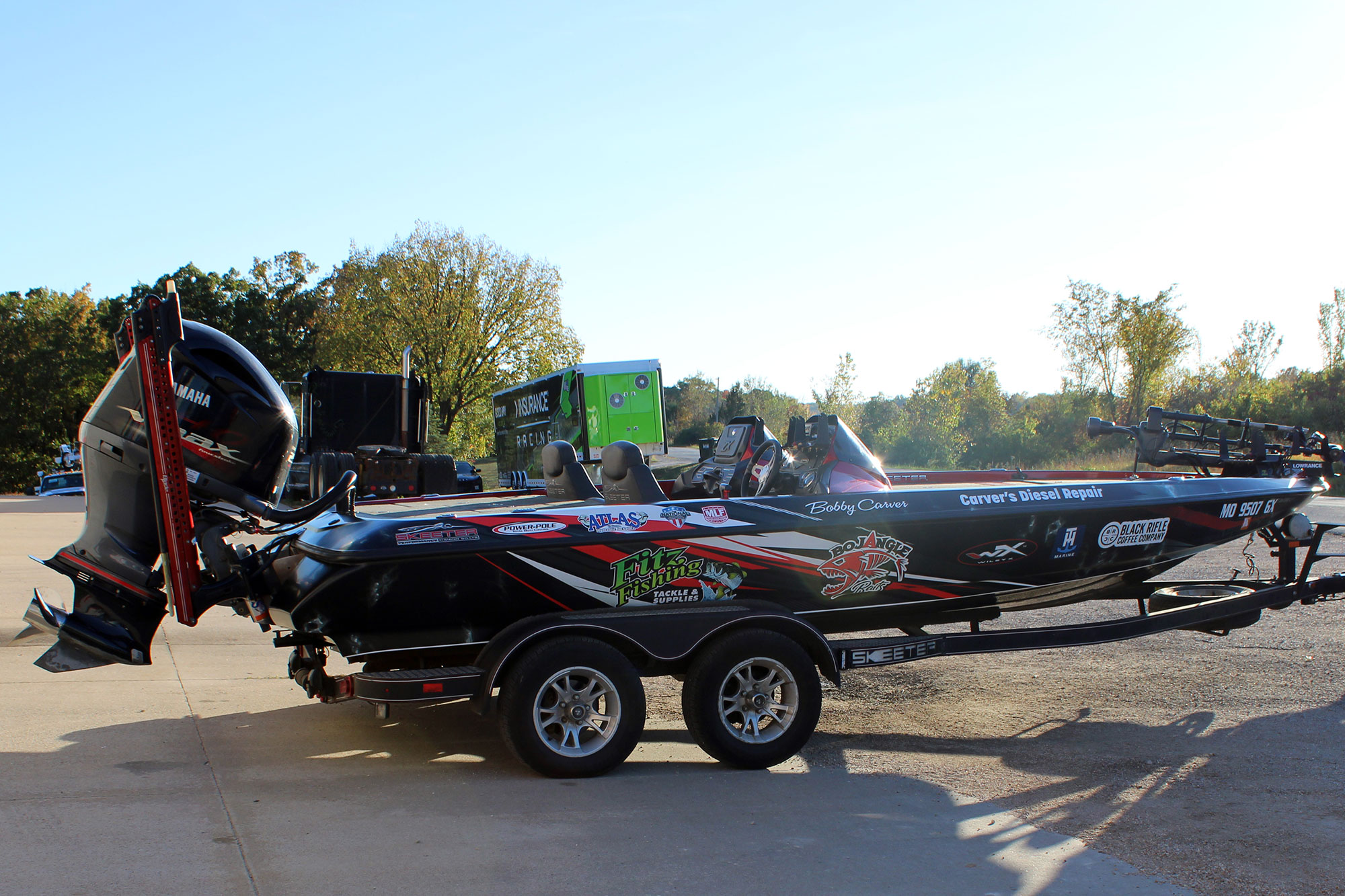 Bobby Carver Boat Wrapping Pro Dezigns Columbia Missouri