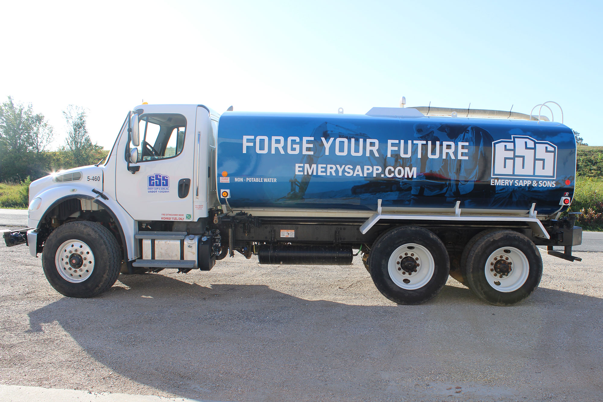 Ess Emery Sapp Sons Fuel Water Tanker Trucks Wraps Commercial Vehicles 3m Vinyl Wraps Central Missouri